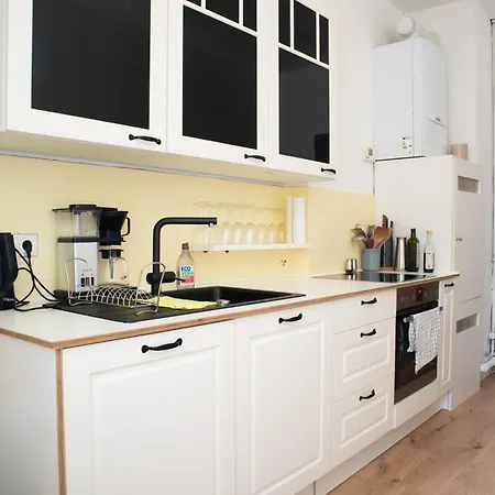 Apartamento Frisch Renoviertes Altbau 2 Parkplaetze Im Leipziger Westen, Fuer Gruppen Bis 6 Personen, 10 Minuten Vom Zentrum Leipzig