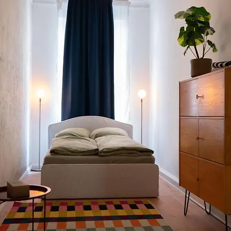 Apartamento Frisch Renoviertes Altbau 2 Parkplaetze Im Leipziger Westen, Fuer Gruppen Bis 6 Personen, 10 Minuten Vom Zentrum