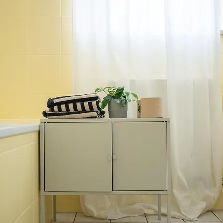 Frisch Renoviertes Altbau 2 Parkplaetze Im Leipziger Westen, Fuer Gruppen Bis 6 Personen, 10 Minuten Vom Zentrum Apartamento