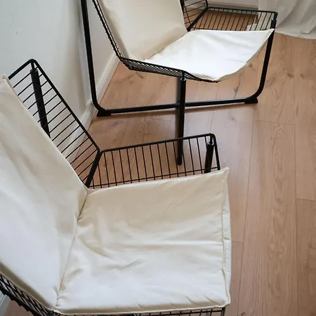 Frisch Renoviertes Altbau 2 Parkplaetze Im Leipziger Westen, Fuer Gruppen Bis 6 Personen, 10 Minuten Vom Zentrum Apartamento *
